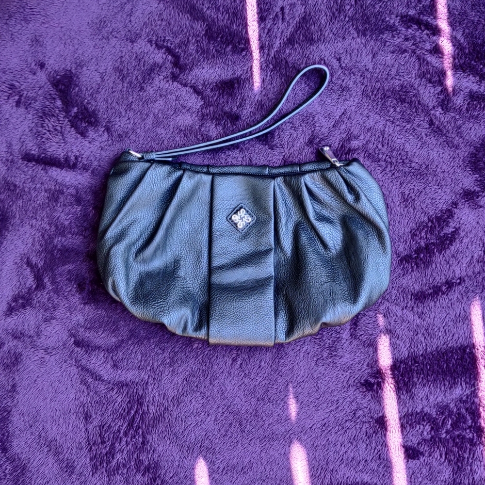 Simply Vera clutch